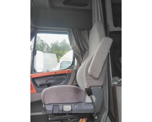 FREIGHTLINER CASCADIA 125 SEAT, FRONT