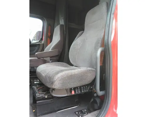 FREIGHTLINER CASCADIA 125 SEAT, FRONT