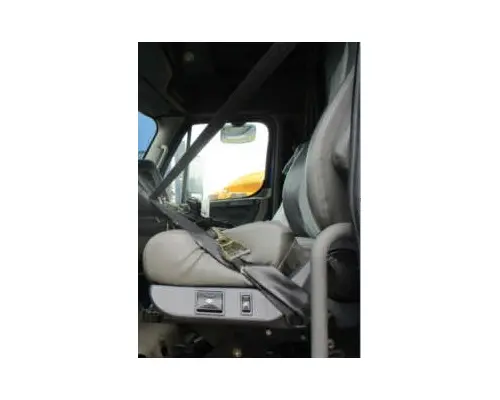 FREIGHTLINER CASCADIA 125 SEAT, FRONT