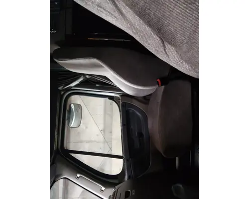 FREIGHTLINER CASCADIA 125 SEAT, FRONT