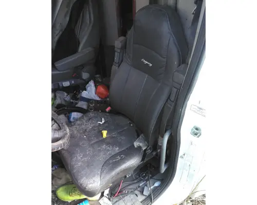 FREIGHTLINER CASCADIA 125 SEAT, FRONT