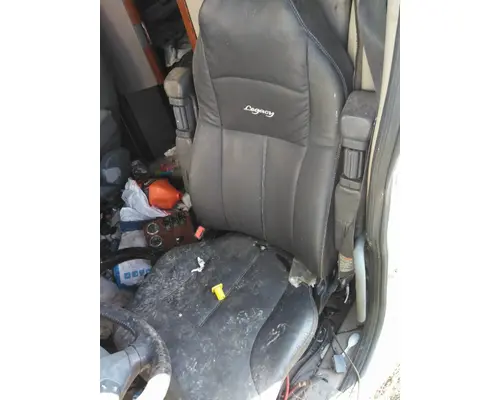 FREIGHTLINER CASCADIA 125 SEAT, FRONT