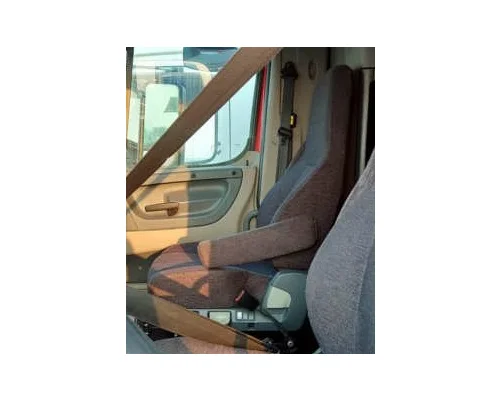 FREIGHTLINER CASCADIA 125 SEAT, FRONT