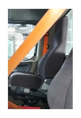 FREIGHTLINER CASCADIA 125 SEAT, FRONT