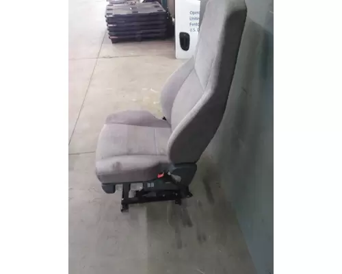 FREIGHTLINER CASCADIA 125 SEAT, FRONT