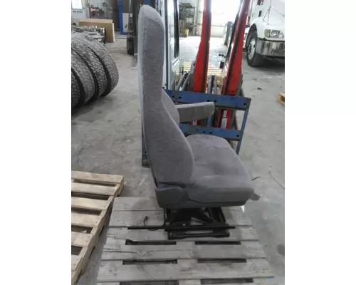 FREIGHTLINER CASCADIA 125 SEAT, FRONT