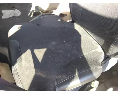 FREIGHTLINER CASCADIA 125 SEAT, FRONT