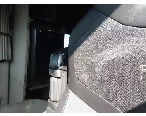 FREIGHTLINER CASCADIA 125 SEAT, FRONT