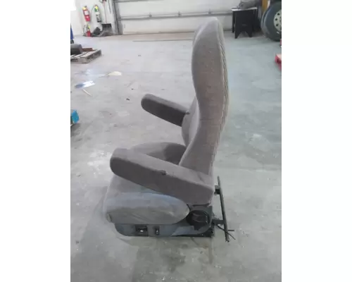 FREIGHTLINER CASCADIA 125 SEAT, FRONT