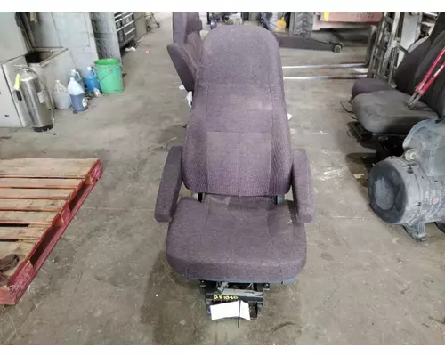 FREIGHTLINER CASCADIA 125 SEAT, FRONT