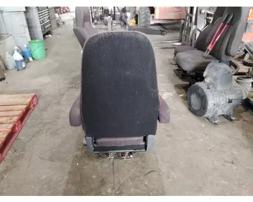 FREIGHTLINER CASCADIA 125 SEAT, FRONT