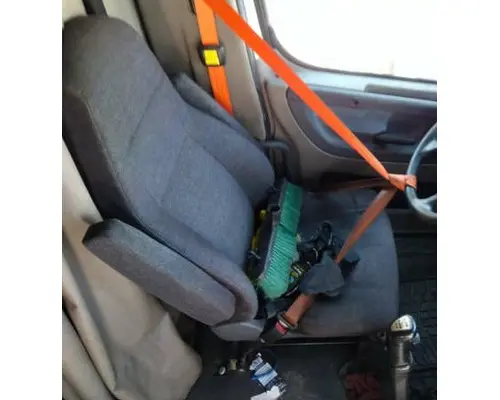 FREIGHTLINER CASCADIA 125 SEAT, FRONT