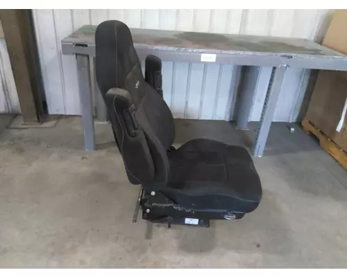 FREIGHTLINER CASCADIA 125 SEAT, FRONT