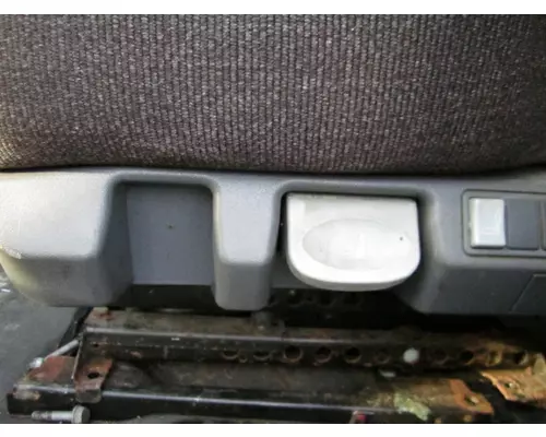 FREIGHTLINER CASCADIA 125 SEAT, FRONT