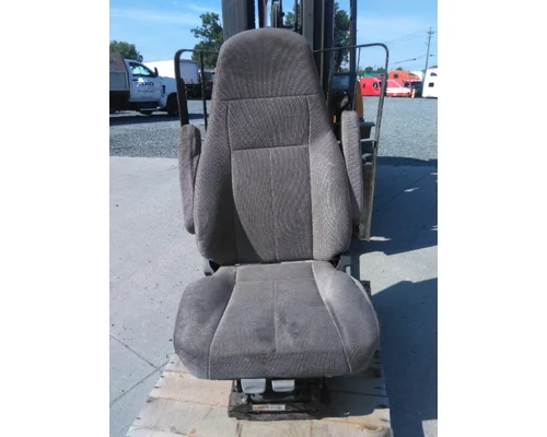 FREIGHTLINER CASCADIA 125 SEAT, FRONT