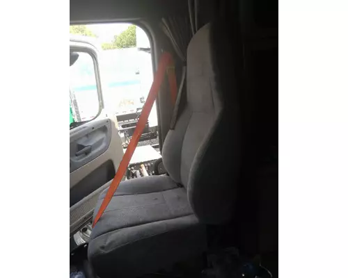 FREIGHTLINER CASCADIA 125 SEAT, FRONT