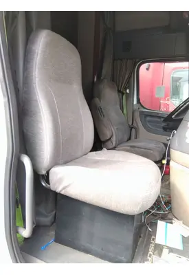 FREIGHTLINER CASCADIA 125 SEAT, FRONT