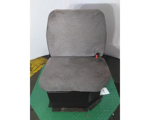 FREIGHTLINER CASCADIA 125 SEAT, FRONT