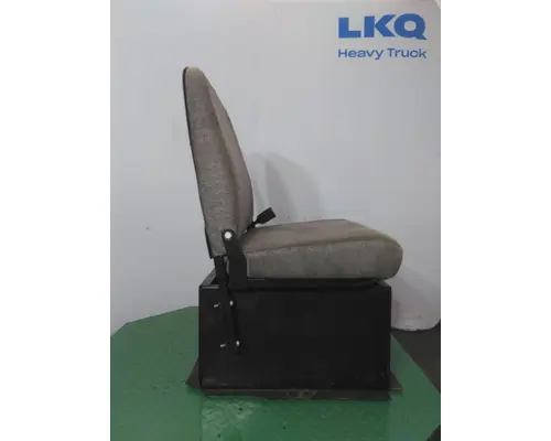 FREIGHTLINER CASCADIA 125 SEAT, FRONT