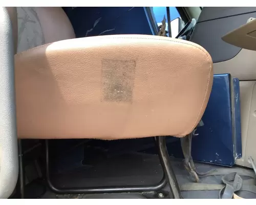 FREIGHTLINER CASCADIA 125 SEAT, FRONT