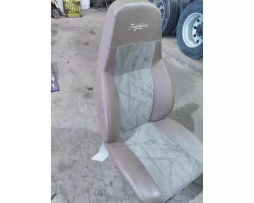 FREIGHTLINER CASCADIA 125 SEAT, FRONT