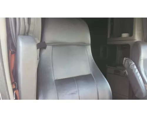 FREIGHTLINER CASCADIA 125 SEAT, FRONT