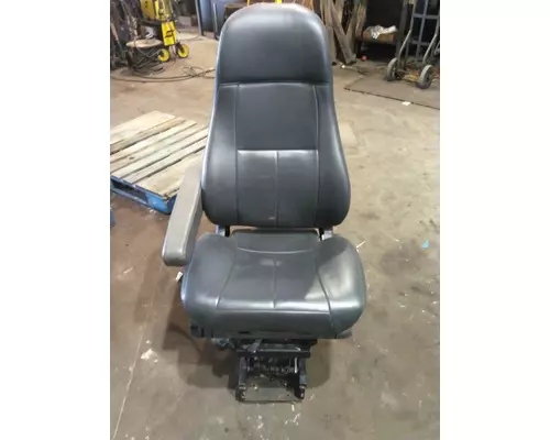 FREIGHTLINER CASCADIA 125 SEAT, FRONT