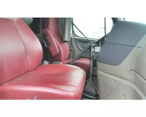 FREIGHTLINER CASCADIA 125 SEAT, FRONT