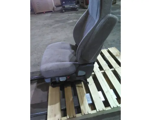 FREIGHTLINER CASCADIA 125 SEAT, FRONT