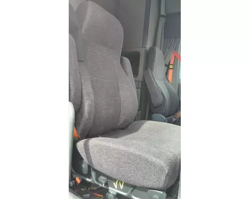 FREIGHTLINER CASCADIA 125 SEAT, FRONT