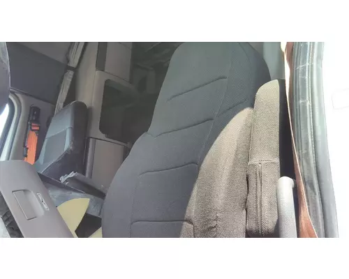 FREIGHTLINER CASCADIA 125 SEAT, FRONT