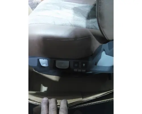 FREIGHTLINER CASCADIA 125 SEAT, FRONT