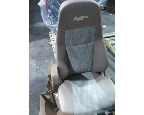 FREIGHTLINER CASCADIA 125 SEAT, FRONT