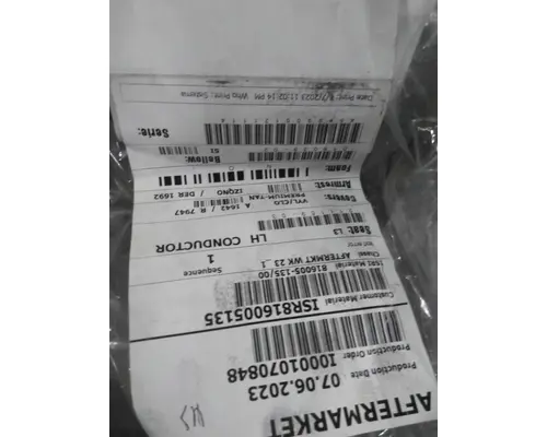 FREIGHTLINER CASCADIA 125 SEAT, FRONT