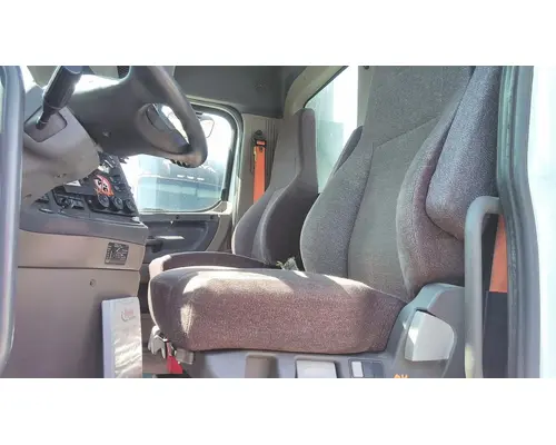 FREIGHTLINER CASCADIA 125 SEAT, FRONT