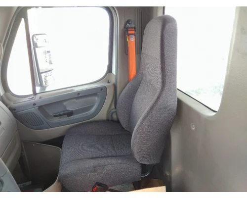 FREIGHTLINER CASCADIA 125 SEAT, FRONT