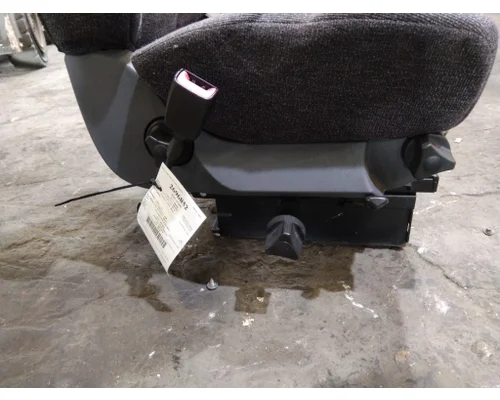 FREIGHTLINER CASCADIA 125 SEAT, FRONT