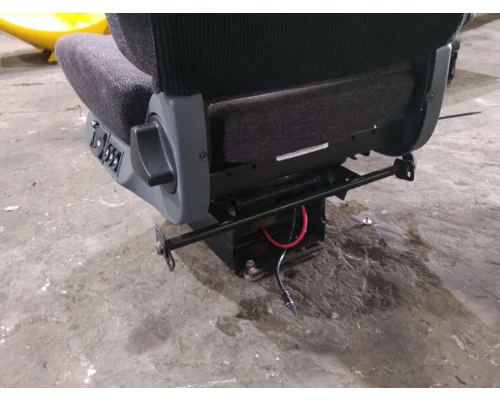FREIGHTLINER CASCADIA 125 SEAT, FRONT