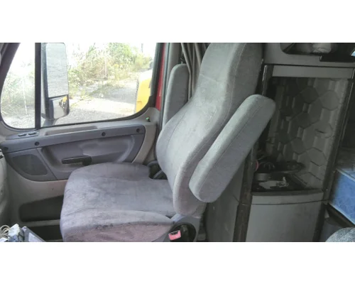 FREIGHTLINER CASCADIA 125 SEAT, FRONT