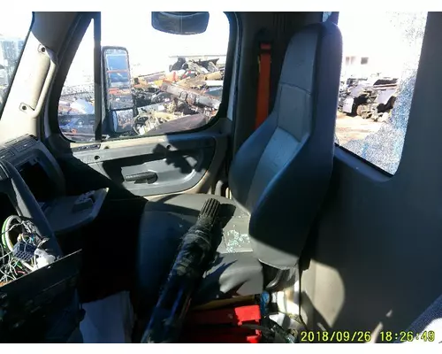 FREIGHTLINER CASCADIA 125 SEAT, FRONT