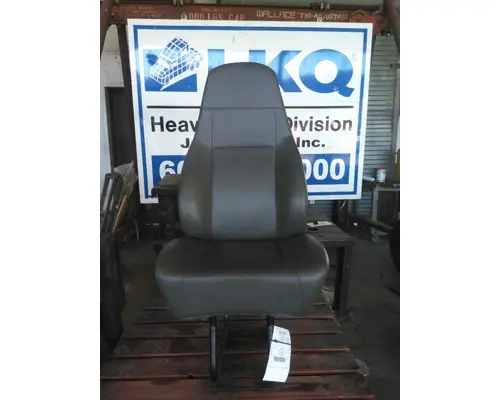 FREIGHTLINER CASCADIA 125 SEAT, FRONT