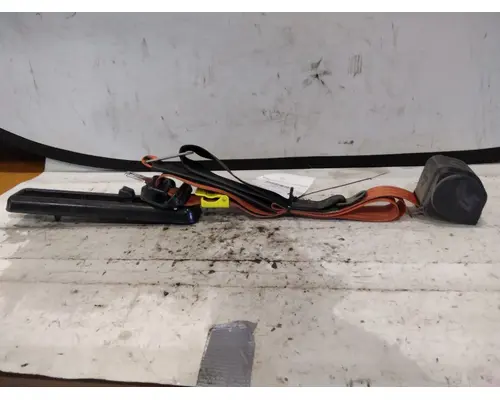 FREIGHTLINER CASCADIA 125 SEAT BELT HARNESS