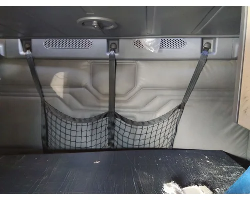 FREIGHTLINER CASCADIA 125 SEAT BELT SAFETY NET (SLEEPER)