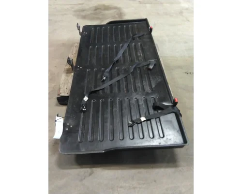 FREIGHTLINER CASCADIA 125 SLEEPER BUNK