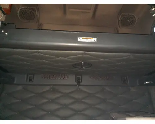 FREIGHTLINER CASCADIA 125 SLEEPER BUNK