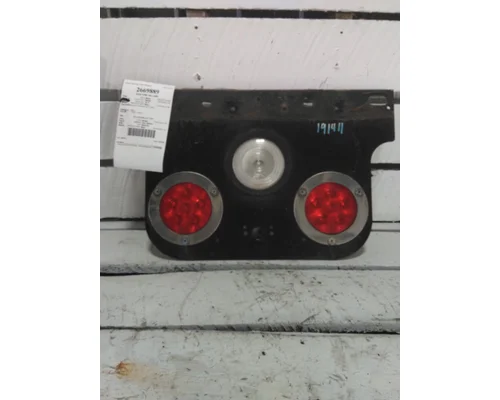 FREIGHTLINER CASCADIA 125 STOP TURN TAIL LAMP