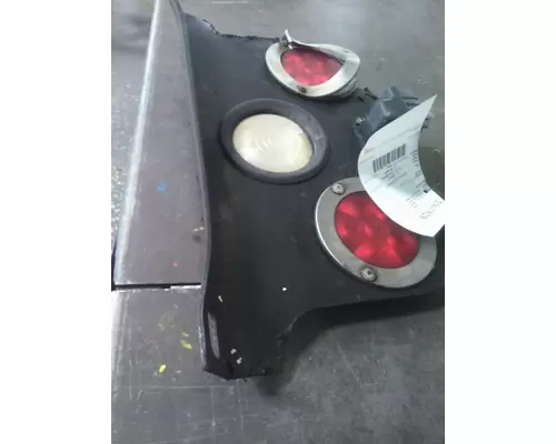 FREIGHTLINER CASCADIA 125 STOP TURN TAIL LAMP