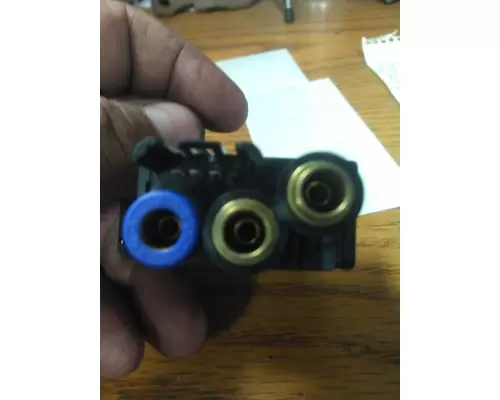 FREIGHTLINER CASCADIA 125 SWITCH, MARKER LAMPS TRAILER