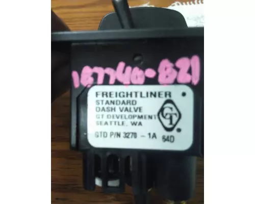 FREIGHTLINER CASCADIA 125 SWITCH, MARKER LAMPS TRAILER