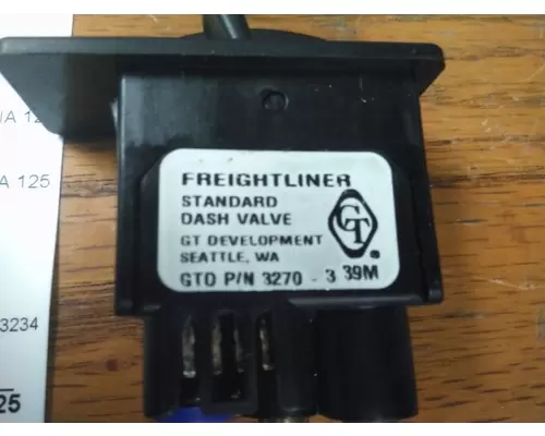 FREIGHTLINER CASCADIA 125 SWITCH, MARKER LAMPS TRAILER